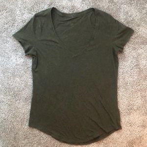 Lululemon t-shirt size 6/8